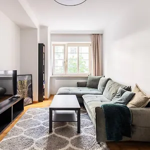 Apartament Near Metro - Netflix - Free Wifi, Wiedeń